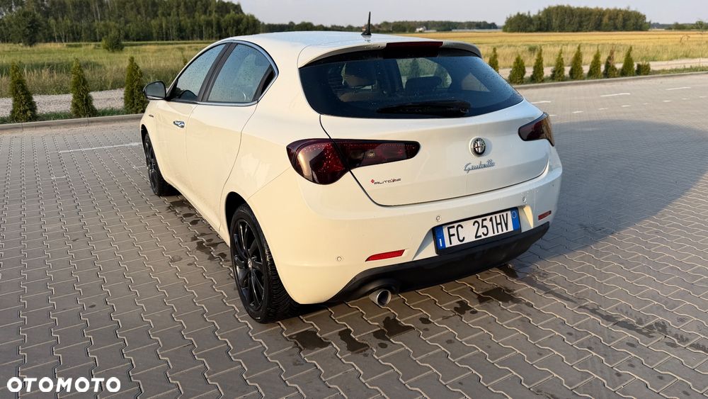Alfa Romeo Giulietta 1.6 JTDM 16V Sport - 9