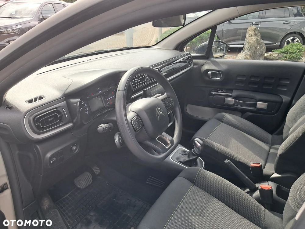 Citroën C3 1.2 PureTech Shine EAT6 - 10