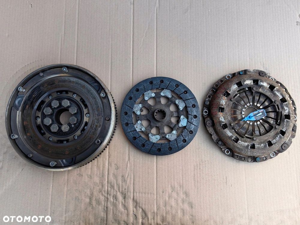 Sprzęgło BMW M43 1.6 1.8 1.9 benzyna 228mm dwumas tarcza docisk 1223711 - 1
