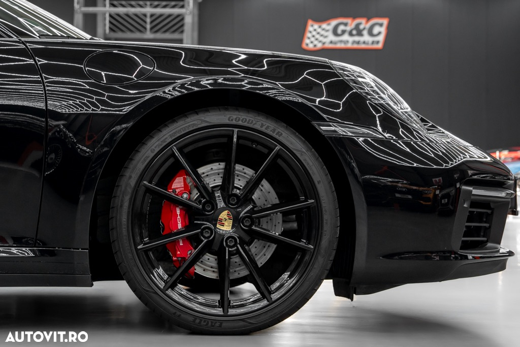 Porsche 911 Carrera 4S PDK - 8