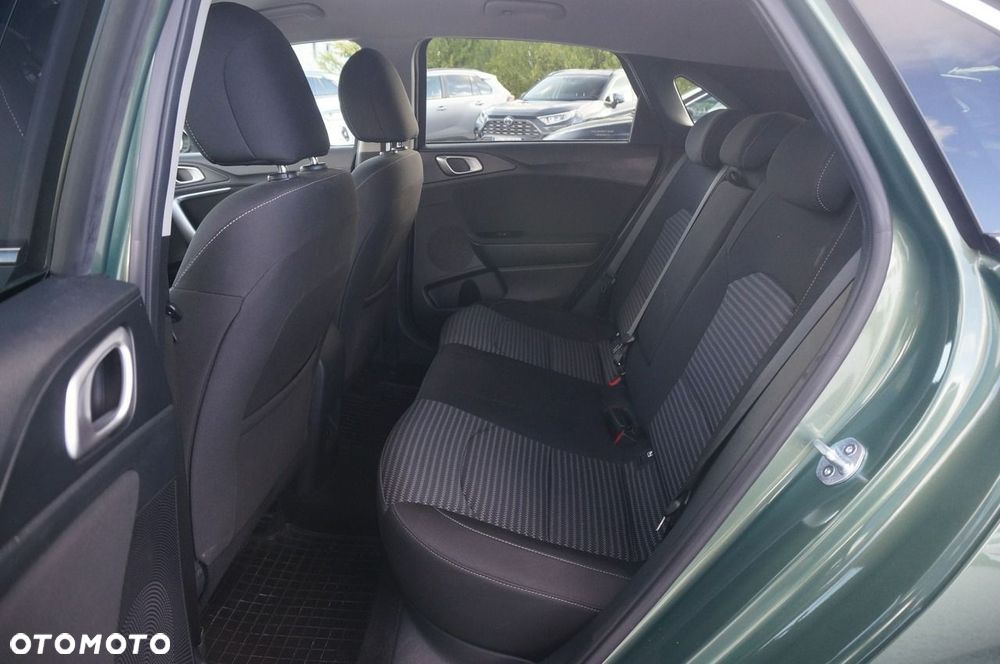 Kia Ceed 1.5 T-GDI M - 24