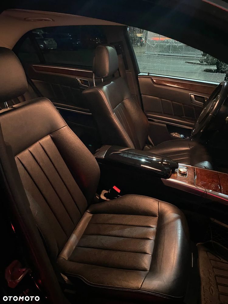 Mercedes-Benz Klasa E - 12