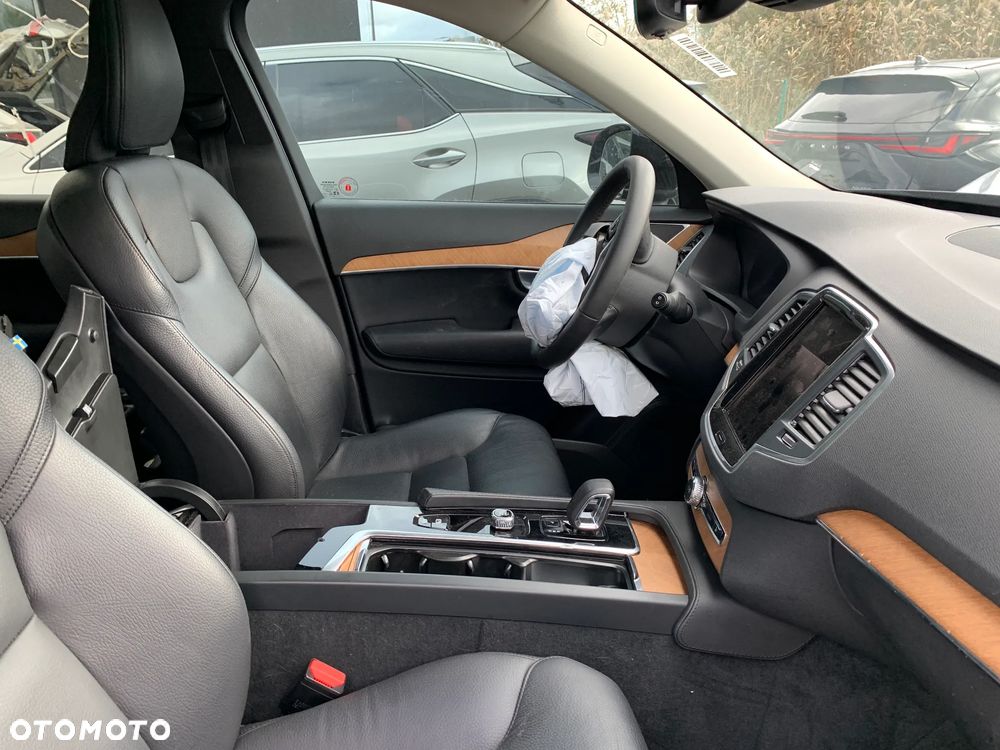 Volvo XC 90 - 17