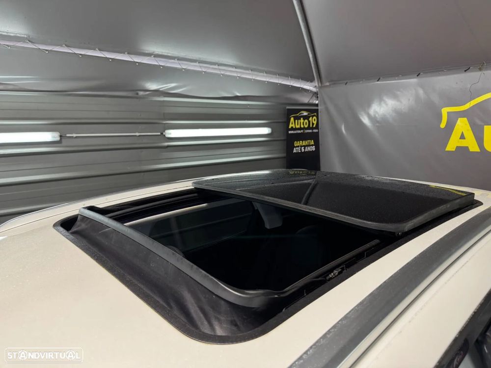 Peugeot 3008 1.2 PureTech Allure Pack - 4