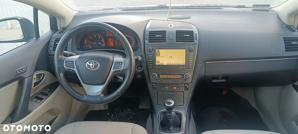 Toyota Avensis 2.2 D-4D Sol plus Premium - 10