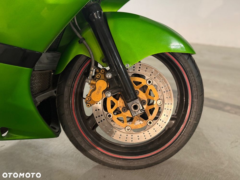 Kawasaki ZX - 19