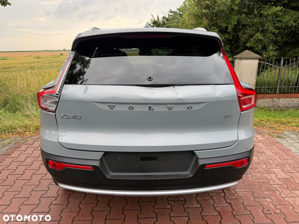 Volvo XC 40 B3 B DKG Plus Black Edition - 5