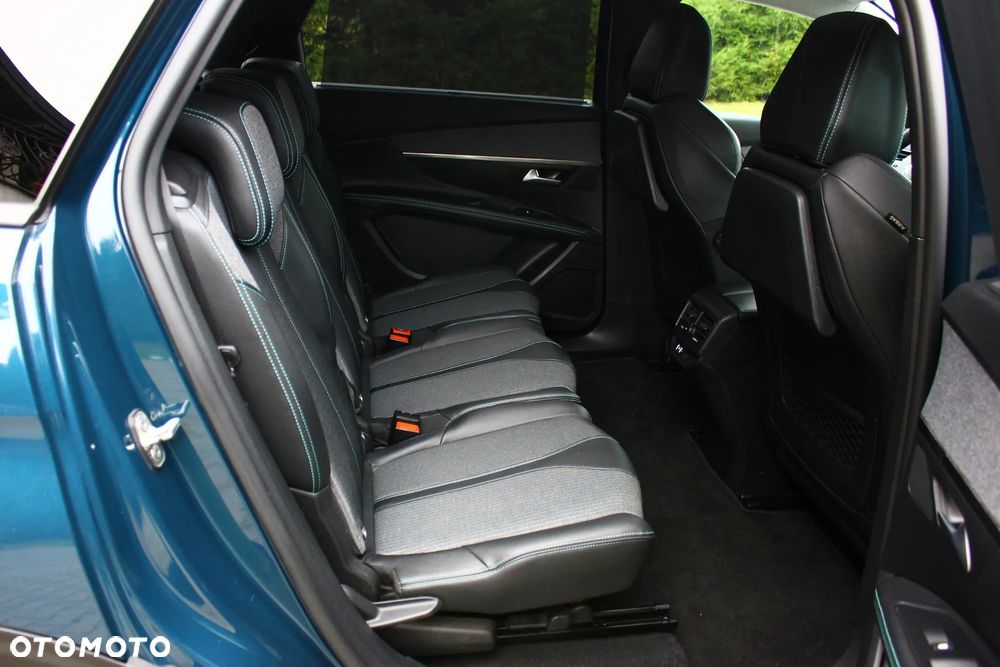 Peugeot 5008 1.5 BlueHDI Allure S&S EAT8 - 36