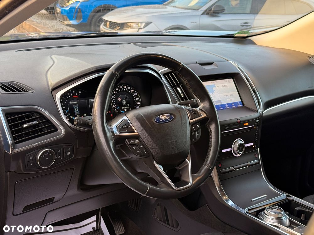 Ford Edge 2.0 EcoBlue Bi-Turbo 4x4 Titanium - 13