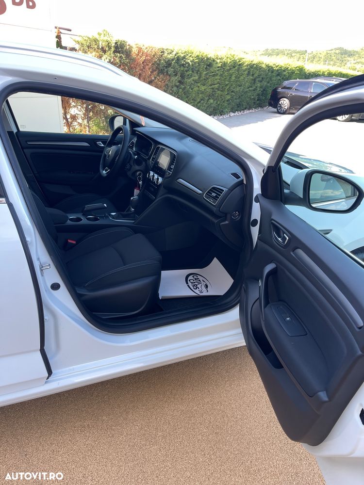Renault Megane BLUE dCi EDC Intens - 23