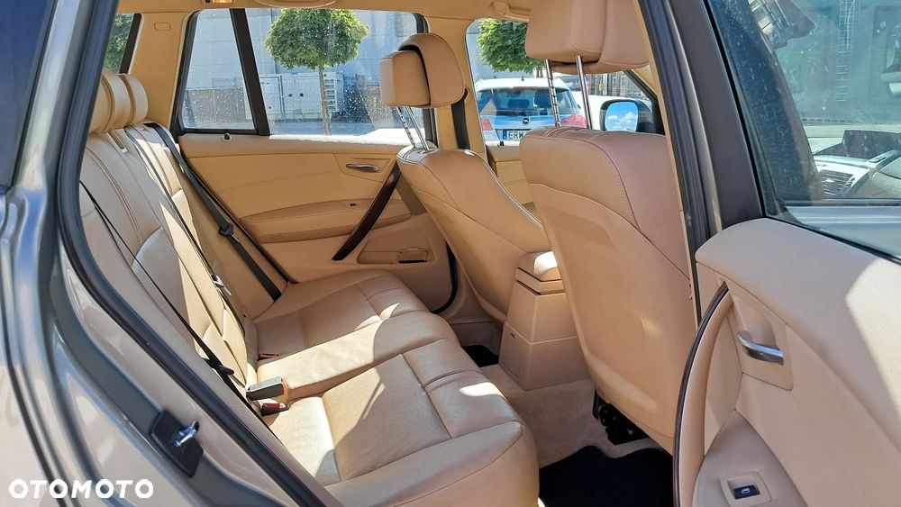 BMW X3 xDrive20i - 11