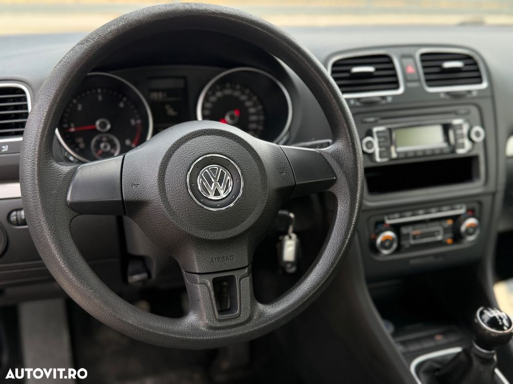 Volkswagen Golf 1.6 TDI BMT Comfortline - 9