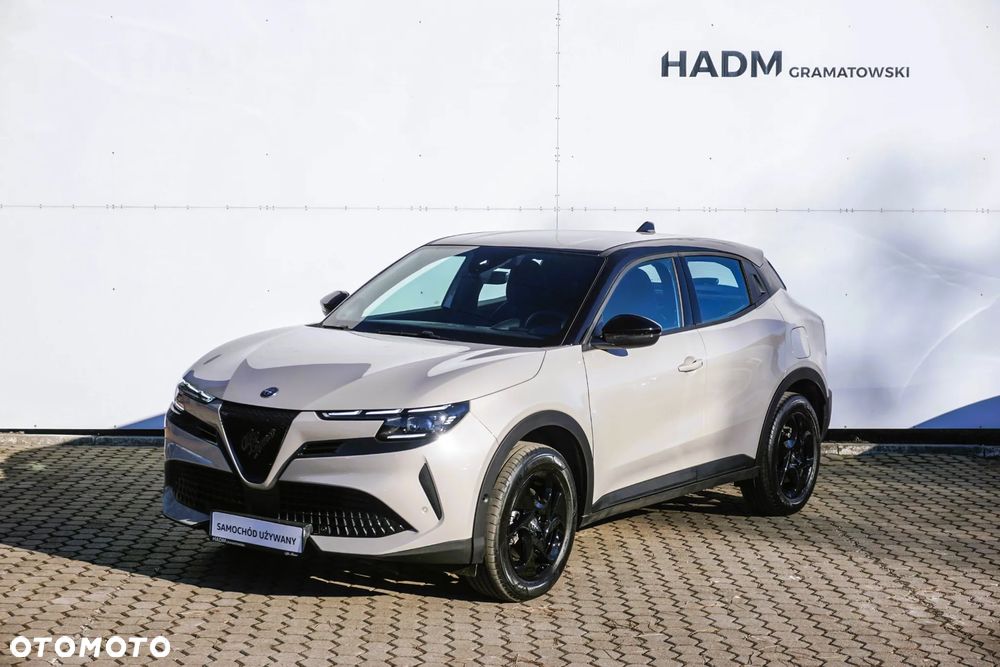 Alfa Romeo Junior 1.2 mHEV Ibrida eDCT - 3
