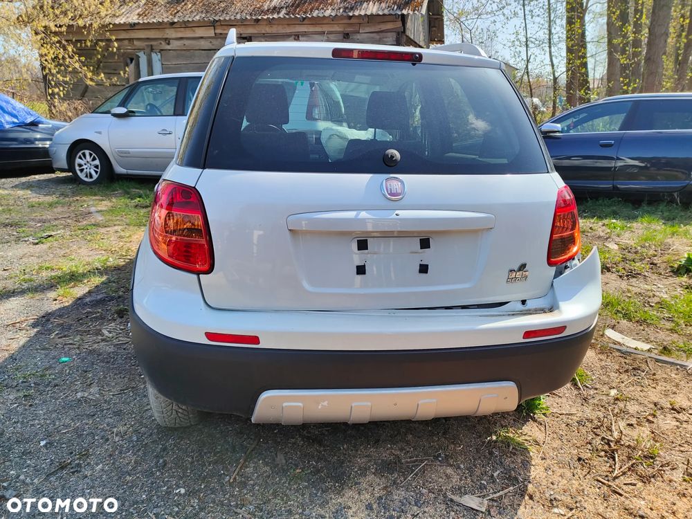 Fiat Sedici 2.0 Multijet DPF 4x4 Luxury - 3