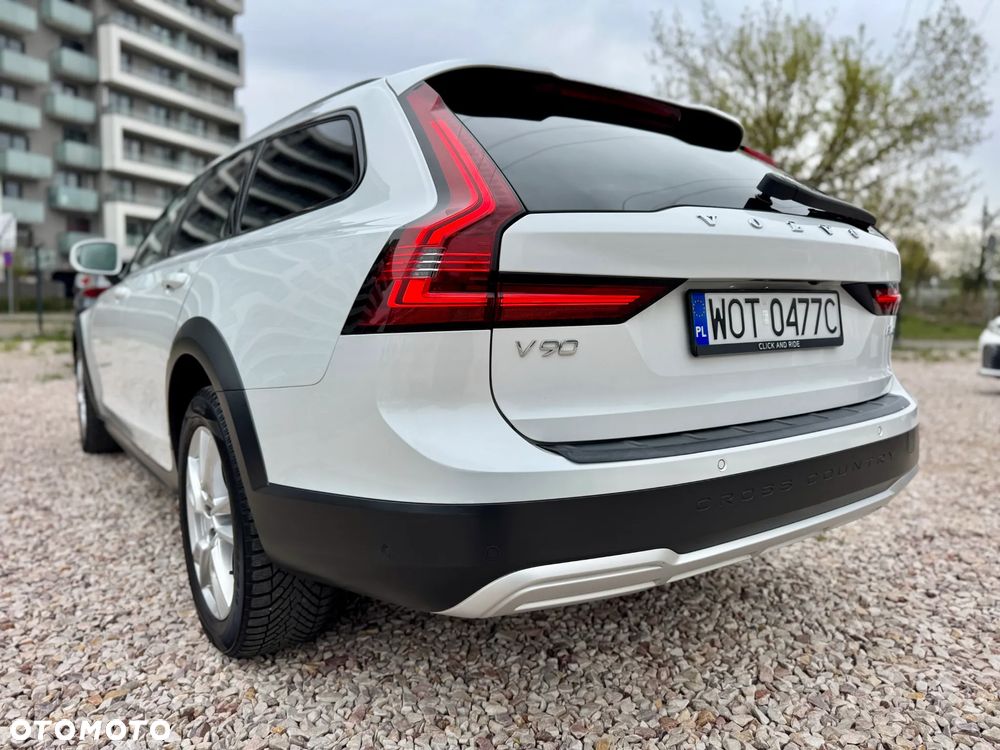 Volvo V90 Cross Country B4 D AWD Ultimate - 8