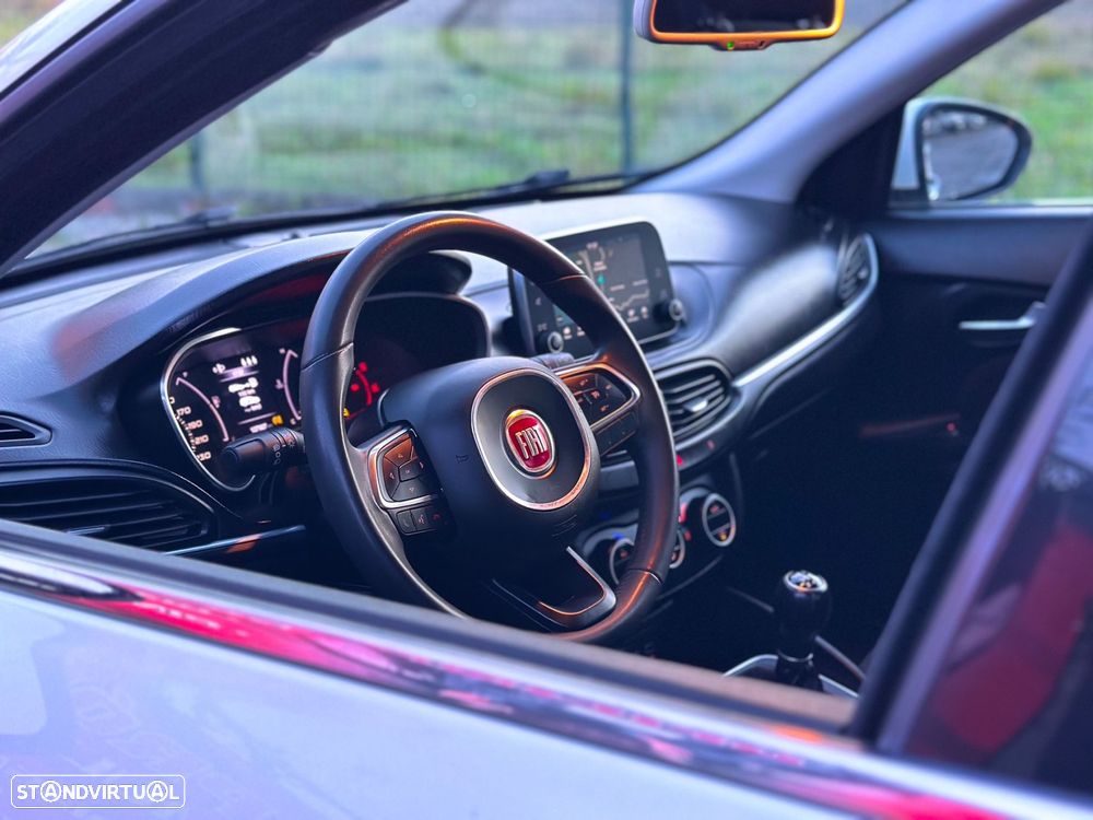 Fiat Tipo 1.3 M-Jet Easy J17 - 2