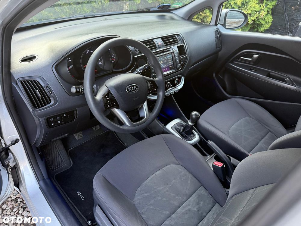 Kia Rio 1.2 Edition 7 - 10