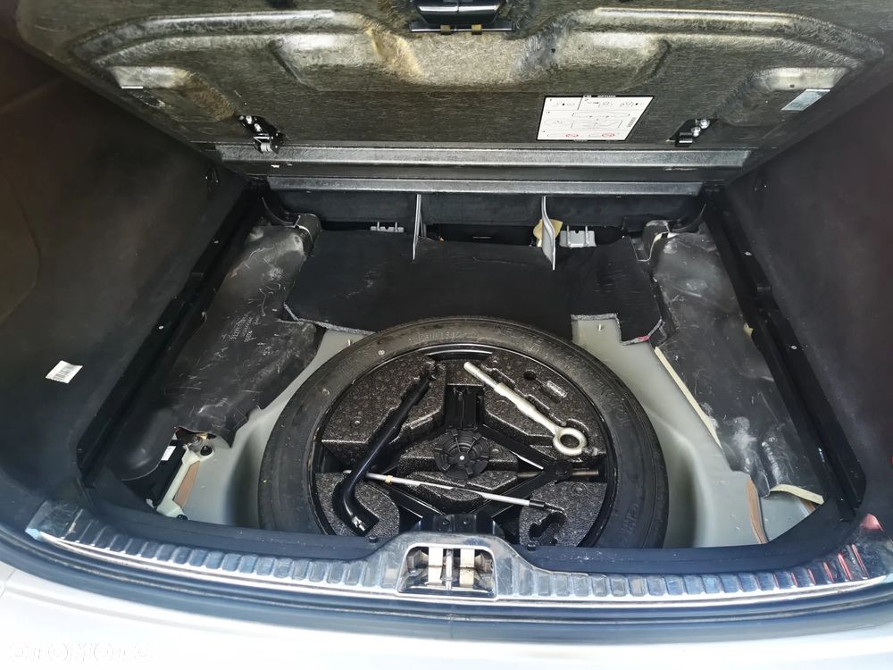 Volvo XC 60 - 35