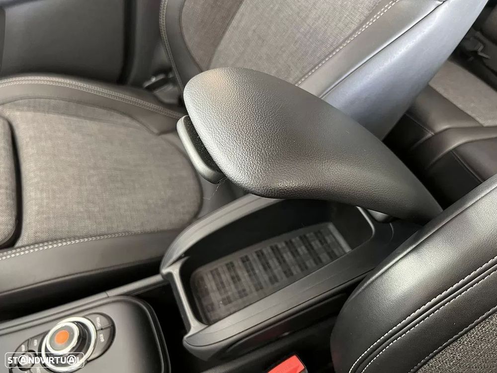 MINI Countryman Cooper SE ALL4 Auto - 16