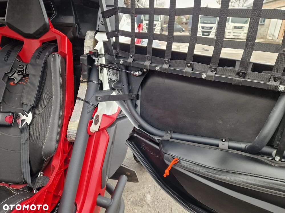 Can-Am Maverick - 11