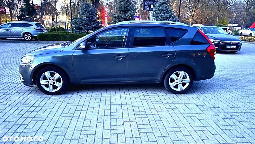 Kia Ceed 1.6 CRDi Business Line - 10