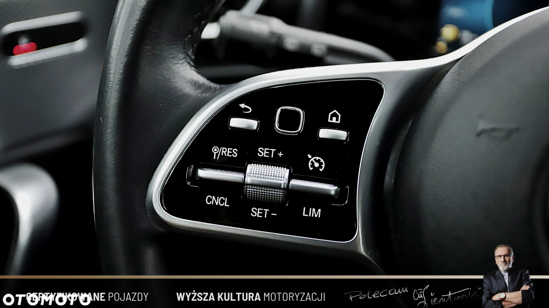 Mercedes-Benz CLA 250 Progressive 7G-DCT - 20