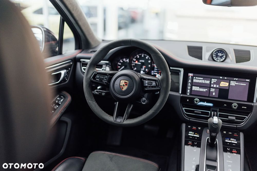 Porsche Macan - 16