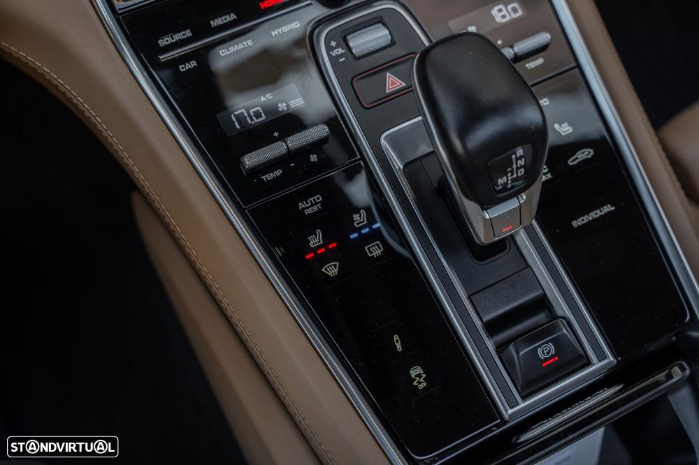 Porsche Panamera 4S E-Hybrid Executive - 22