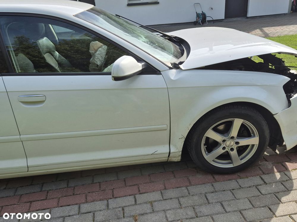 Audi A3 Sportback - 4