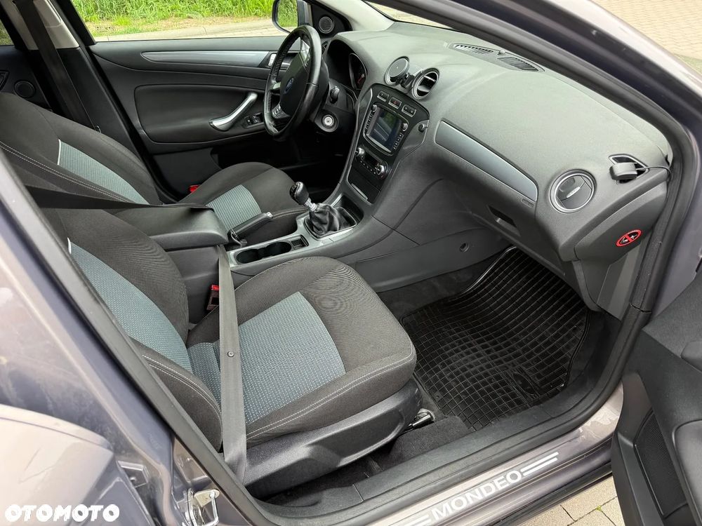 Ford Mondeo 1.6 T Gold X - 6