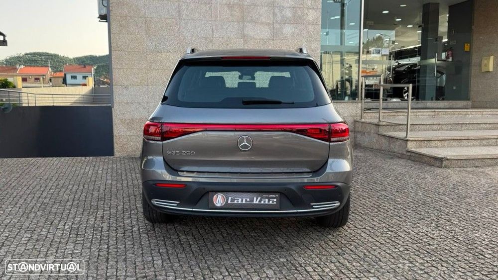 Mercedes-Benz EQB 250 Progressive - 8