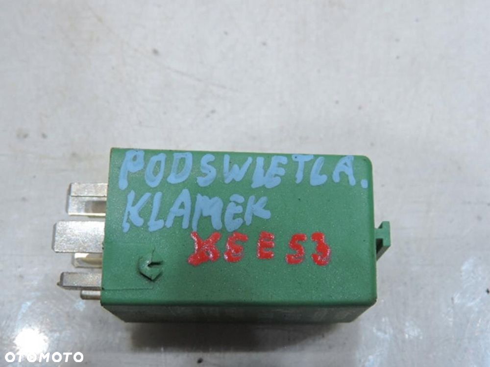 PRZEKAŹNIK PODŚWIETLANIA KLAMEK BMW X5 E53 - 2