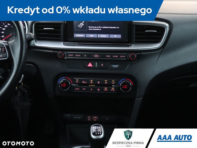 Kia Ceed - 14