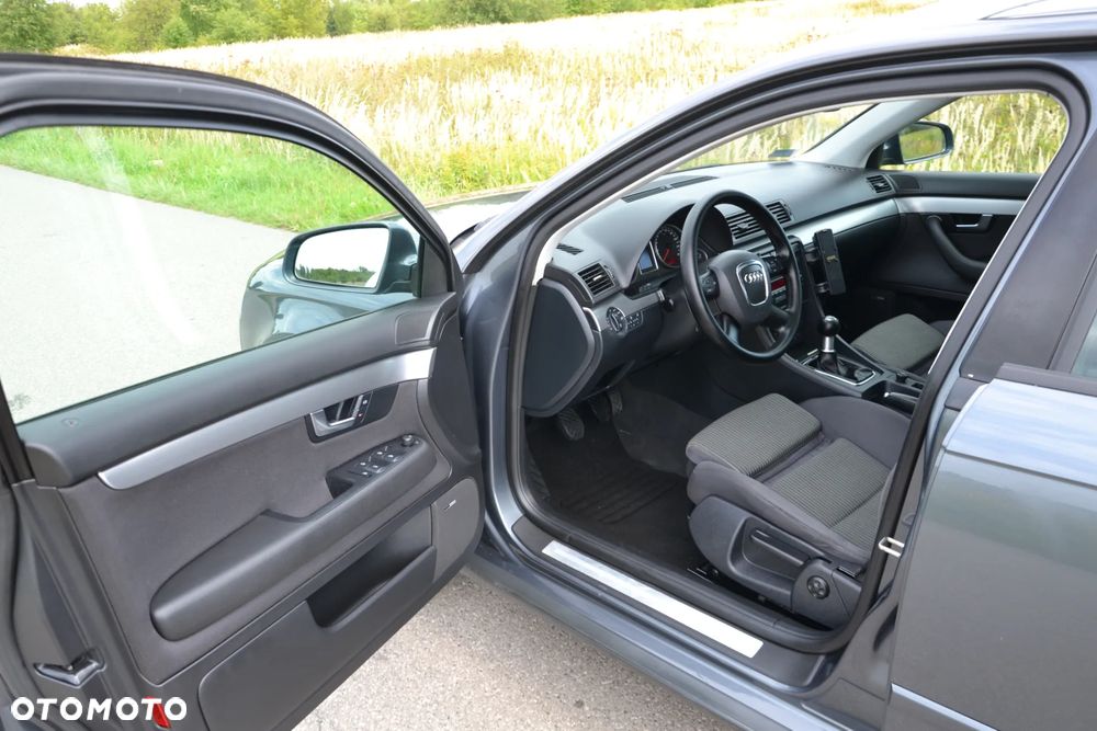 Audi A4 Avant - 12