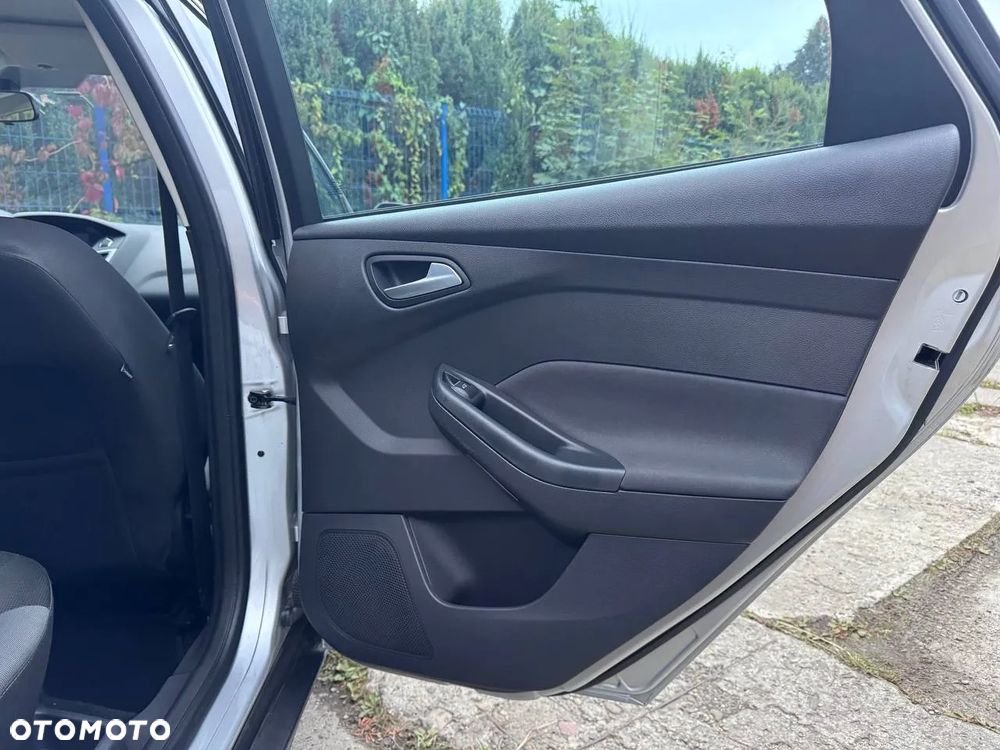 Ford Focus 1.6 TDCi DPF Trend - 13