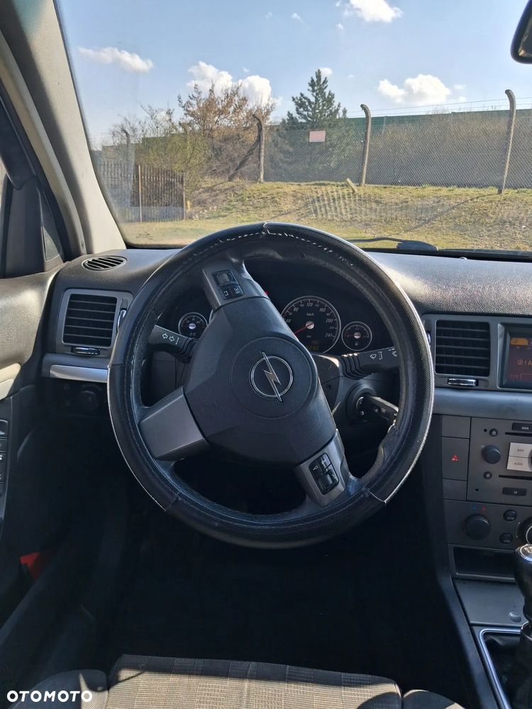 Opel Vectra GTS 1.9 CDTI DPF - 9