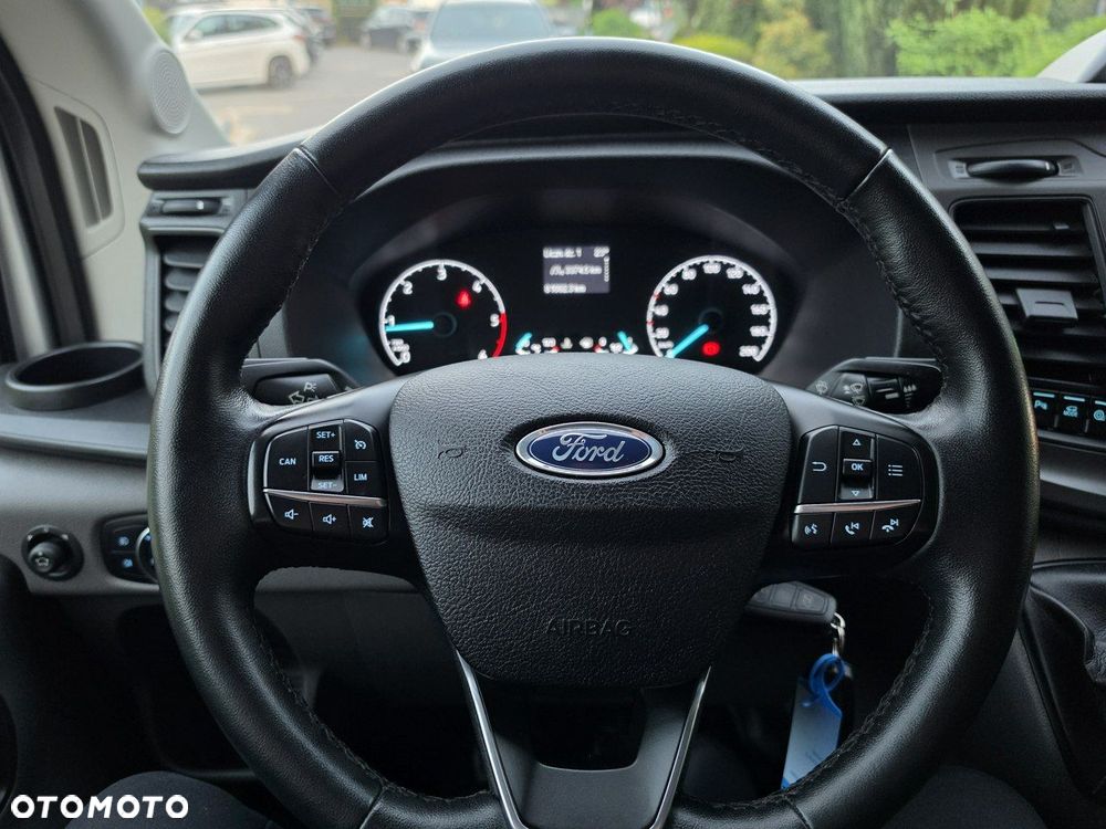 Ford Transit - 13