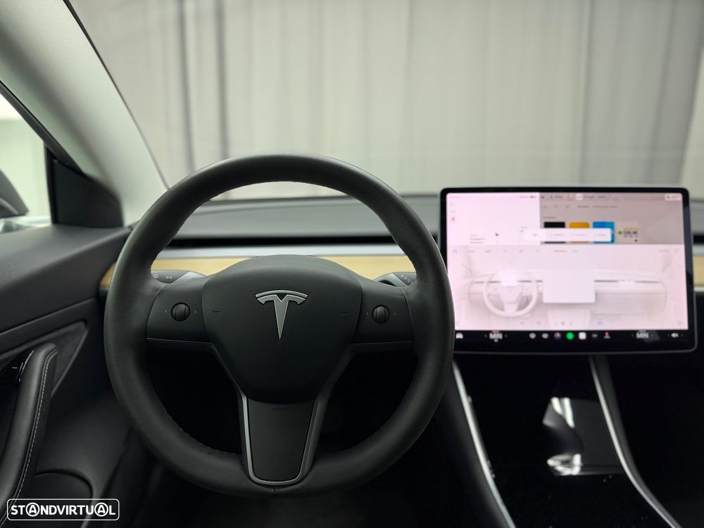 Tesla Model 3 Standard RWD Plus - 19