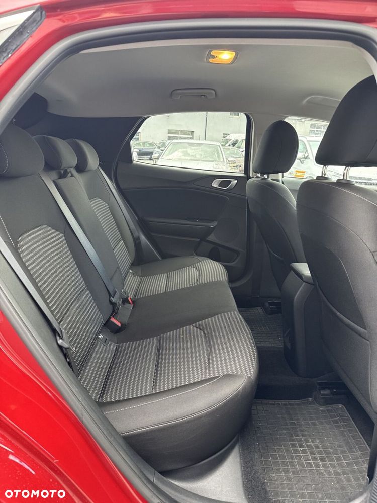 Kia XCeed 1.5 T-GDI M - 27