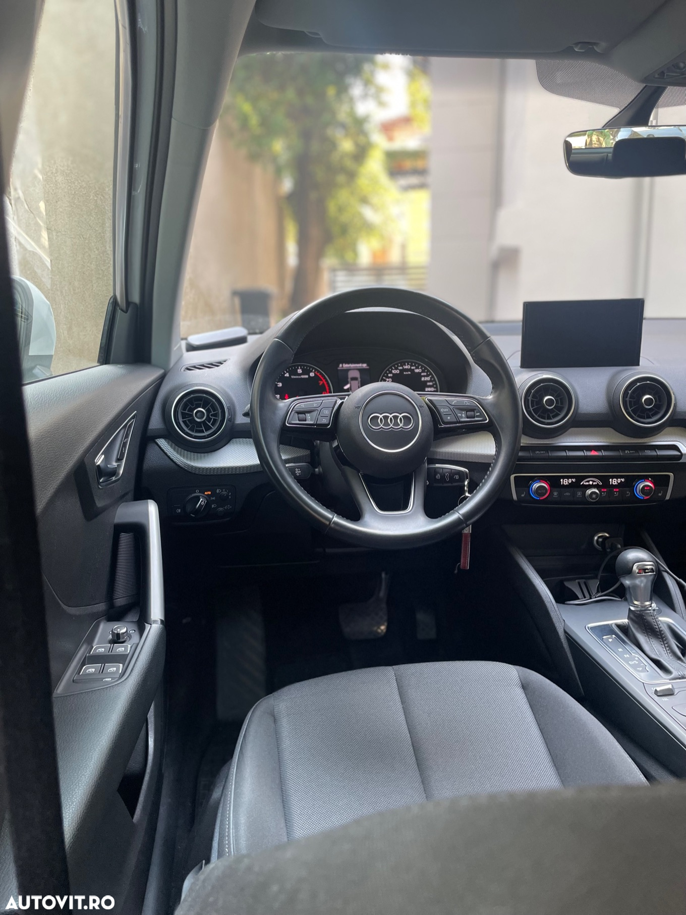 Audi Q2 1.0 TFSI S tronic Design - 8