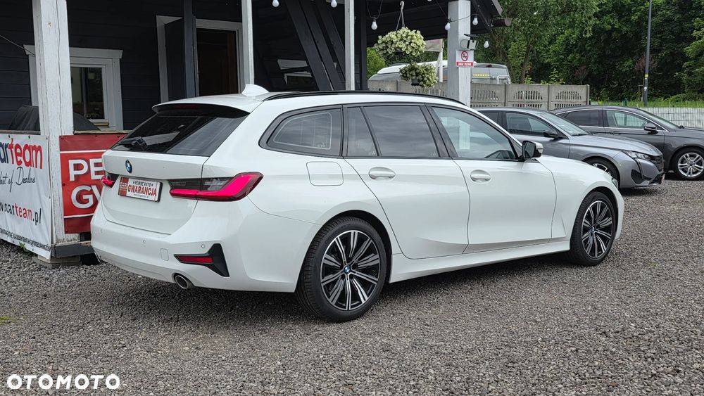 BMW Seria 3 318d - 4