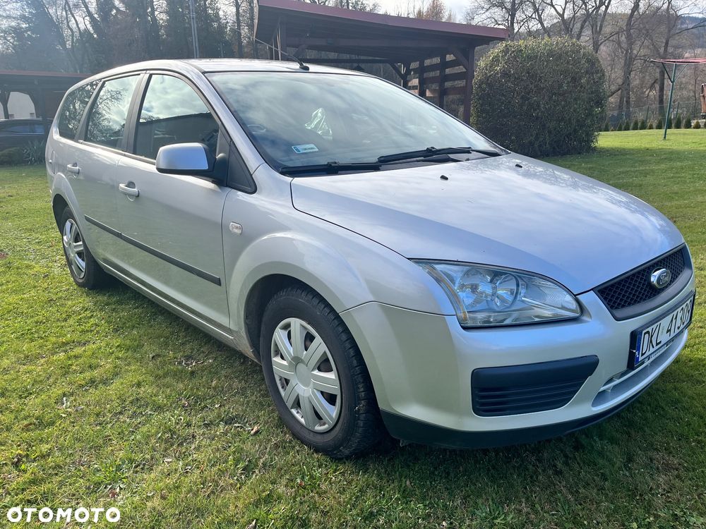 Ford Focus 1.6 TDCi DPF Ambiente - 3