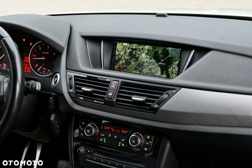 BMW X1 sDrive20d Sport Line - 27