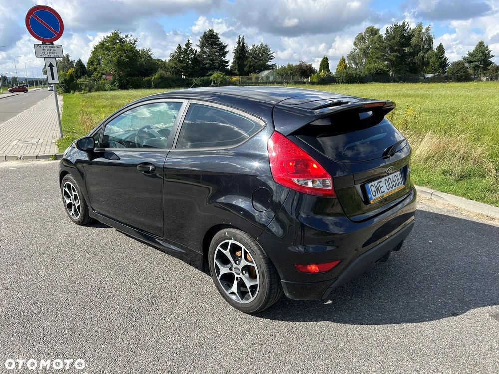 Ford Fiesta 1.6 Sport - 9