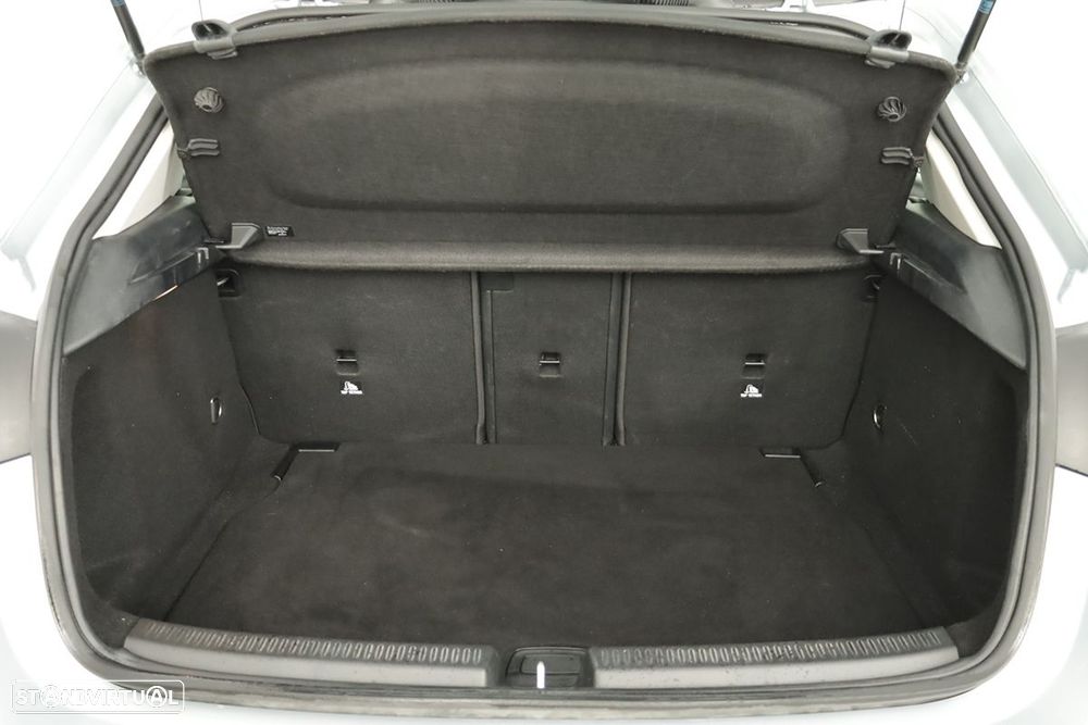 Mercedes-Benz A 200 Standard - 22