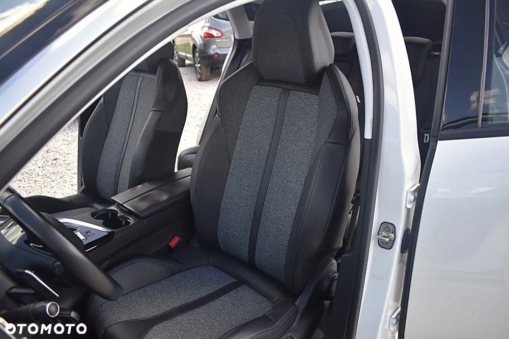 Peugeot 3008 BlueHDi 120 EAT6 Stop & Start Allure - 19