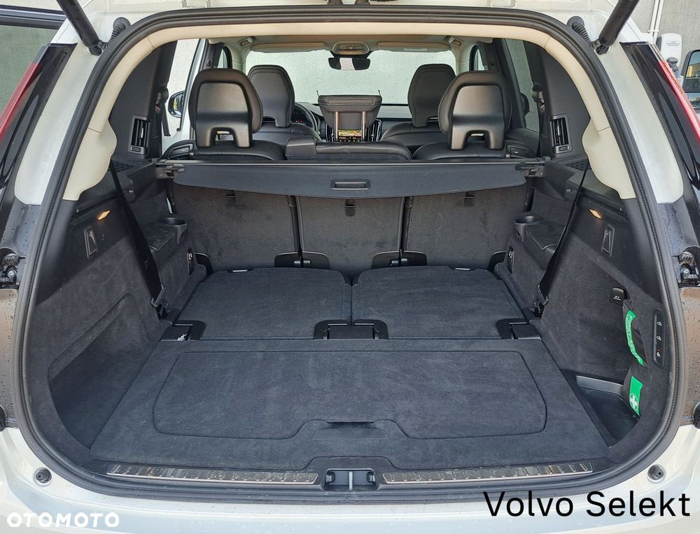 Volvo XC 90 - 35