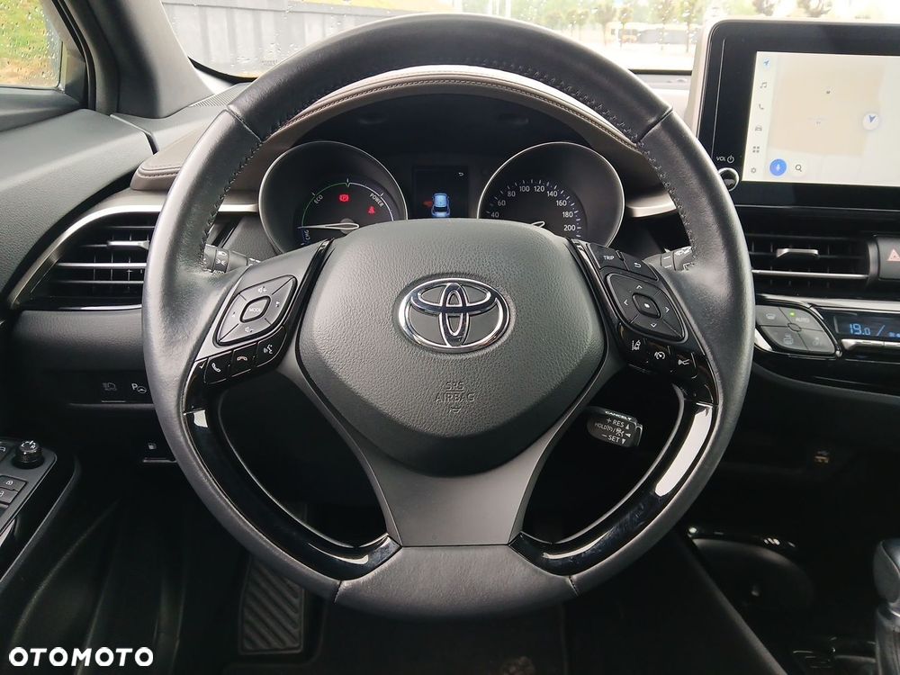 Toyota C-HR 2.0 Hybrid Executive - 26
