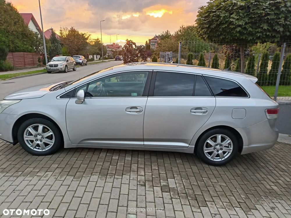 Toyota Avensis - 3