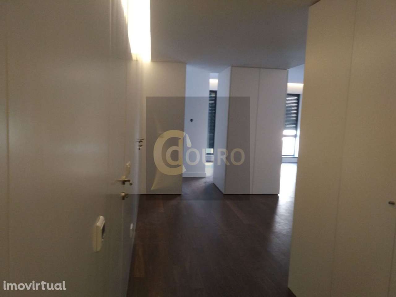 APARTAMENTO T4 JUNTO DA ROTUNDA BOAVISTA - Grande imagem: 4/4